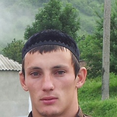 Алихан Амиров