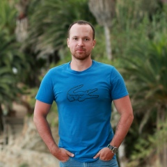 Александр Васильев