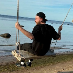 Игорь Гуго, Санкт-Петербург