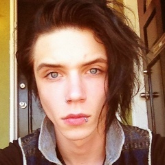 Антон Шенедер, 26.12.1990, West Hollywood