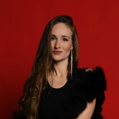 Оксана Романова