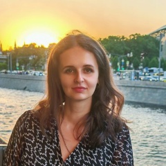 Юлия Крапивницкая, Москва