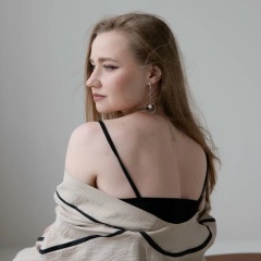Алина Костина