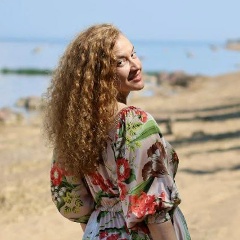 Мария Постоловская, Санкт-Петербург