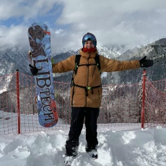 Андрей Бахвалов