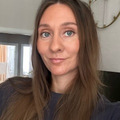 Юлия Брятова, Санкт-Петербург