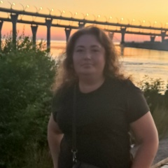 Анюта Чаусова, Санкт-Петербург