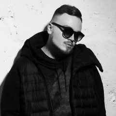 Ezhen Nikonovich, 20.04, New York City