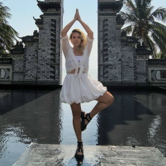 Ксения Безуглая-Ельчанинова, Москва