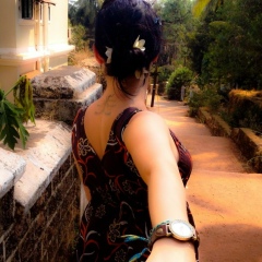 Оля Де, Paralimni