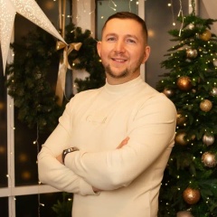 Михаил Ушенин, Сургут