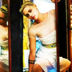 Queen-Kristen Stewart, 18.03.1996