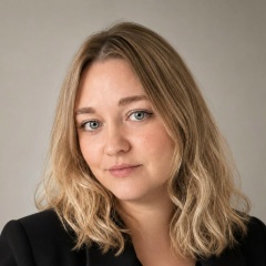 Катя Счастливцева