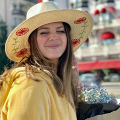 Елена Бобровская