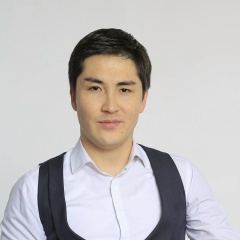 Мухан Абдукасым, Алматы