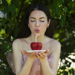 Студентка Лю, 25.05.1989, Москва