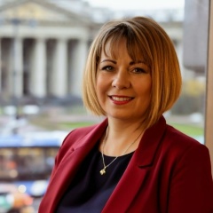 Елена Мединская, 13.08.1973, Санкт-Петербург