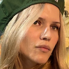 Саша Строгая