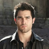 Tyler Hoechlin, 11.09, Corona