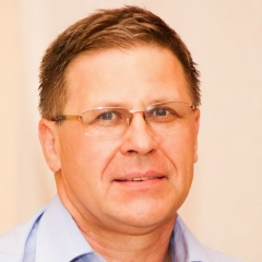 Владимир Уваров