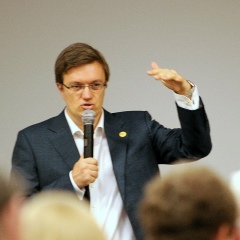 Евгений Вешкурцев, 05.02.1973, Тюмень