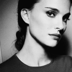 Анна Франк, 12.06.1987