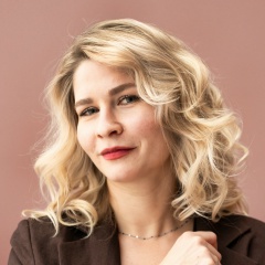 Елена Микулинская, Москва
