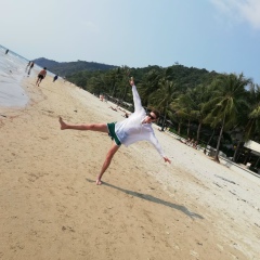 Максим Счастливый, 12.02, Алматы