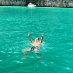 Anuar Aliev, 02.04, Алматы