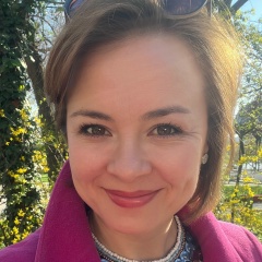 Ольга Урасинова, Paks