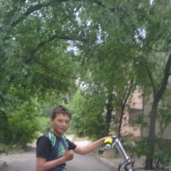 Даниил Ларин, Талгар
