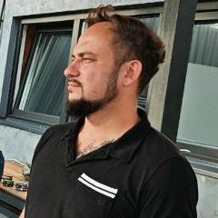 Роберт Гукасьян