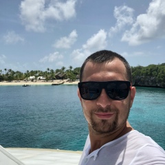 Гамлет Pogosyan, Санкт-Петербург