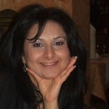 Яна Мамиконова
