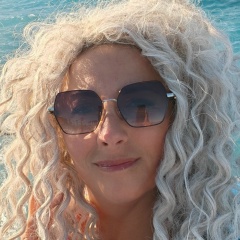 Полина Синдаловская, 15.02.1978, Санкт-Петербург