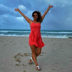 Камила Ахметов