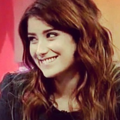 Hazal Kaya, 12.11.1992, İstanbul