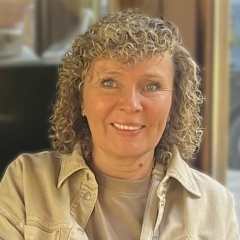 Наталья Ашарчук, 03.06.1971, Санкт-Петербург