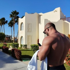 Роман Яковлев, Санкт-Петербург