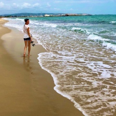 Анюта Брукшто, Санкт-Петербург