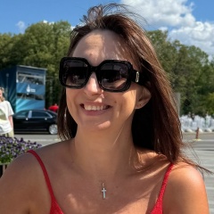 Ольга Тарасова, Строитель