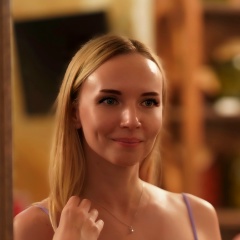 Юлия Бурова, Москва