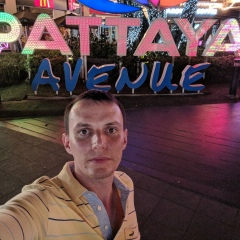 Роман Стариченков