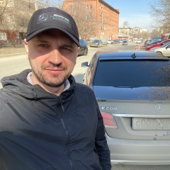 Евгений Тихонов