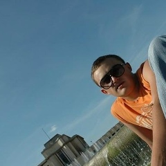 Vadikk Avram, 10.06, Paris