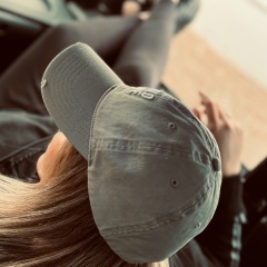 Леся Мирошник