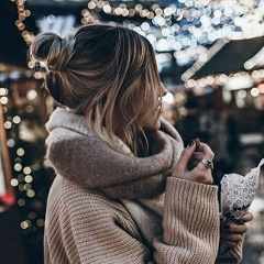 Анна Ларионова