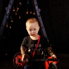 Едиге Адил, 18.04, Алматы