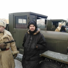 Глеб Холодырев, Санкт-Петербург