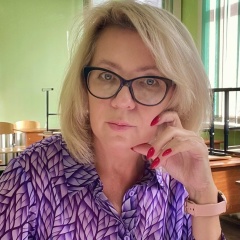Елена Щелокова